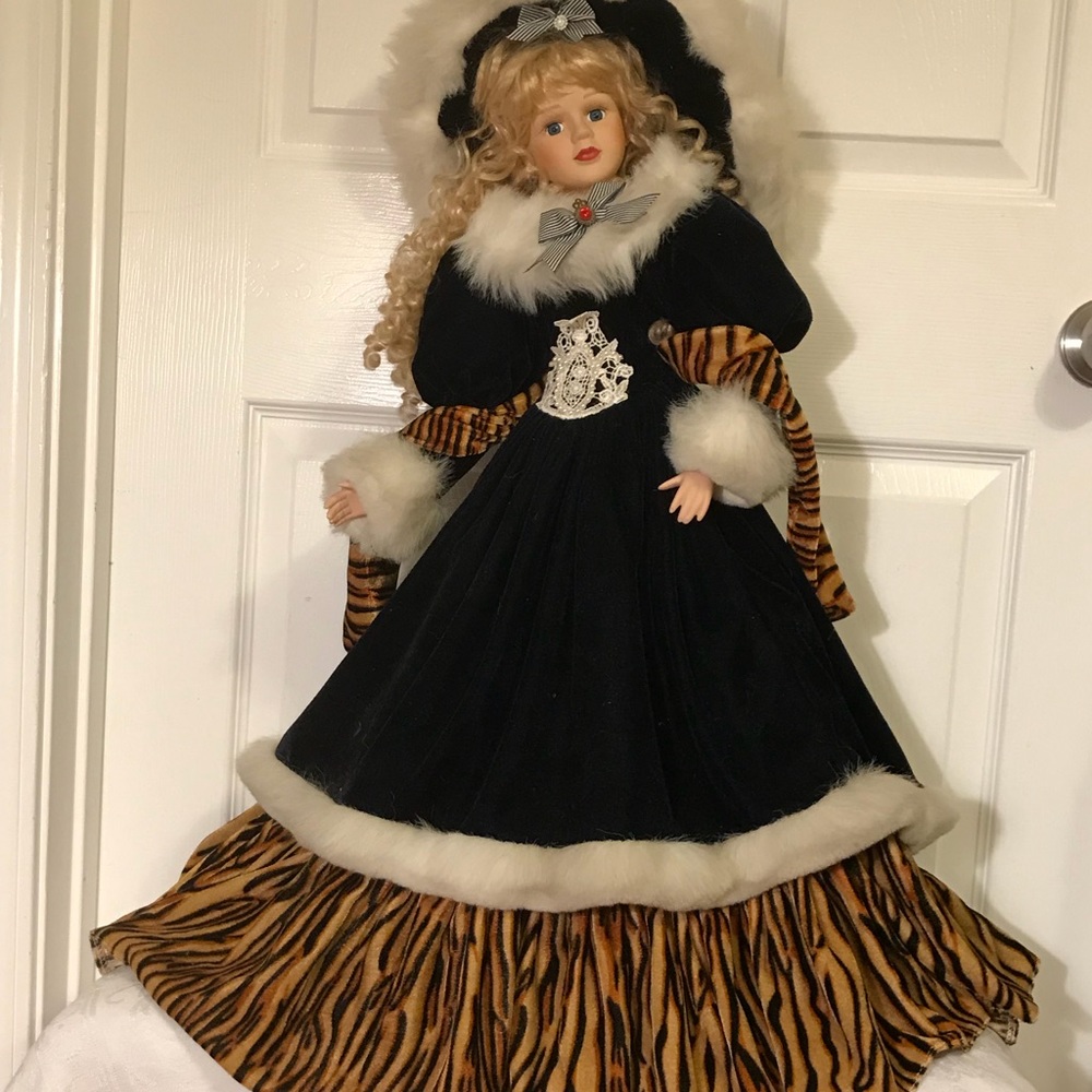Ashley Belle Collectible doll with certification
